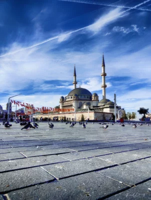 Istanbul - Place Taksim